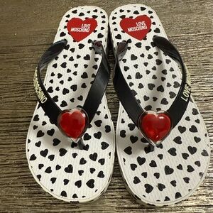 Love Moschino Women's Black and Red Heart Flip Flops New size 37
